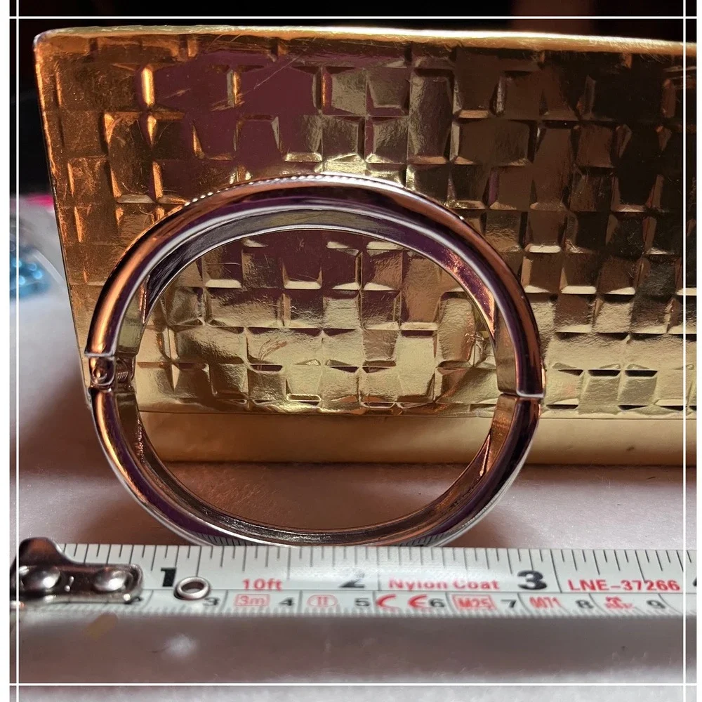 Unbranded Basketweave Hinged Bangle Bracelet Women OS Silver Gold ExcellentWoven